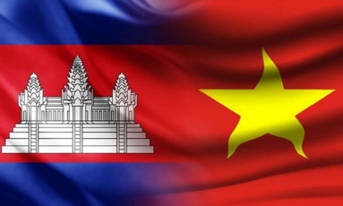  Tăng cường tin cậy chính trị, củng cố tình hữu nghị truyền thống Việt Nam-Campuchia